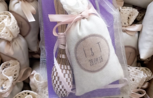 Sachets de lavande pour invités de mariage