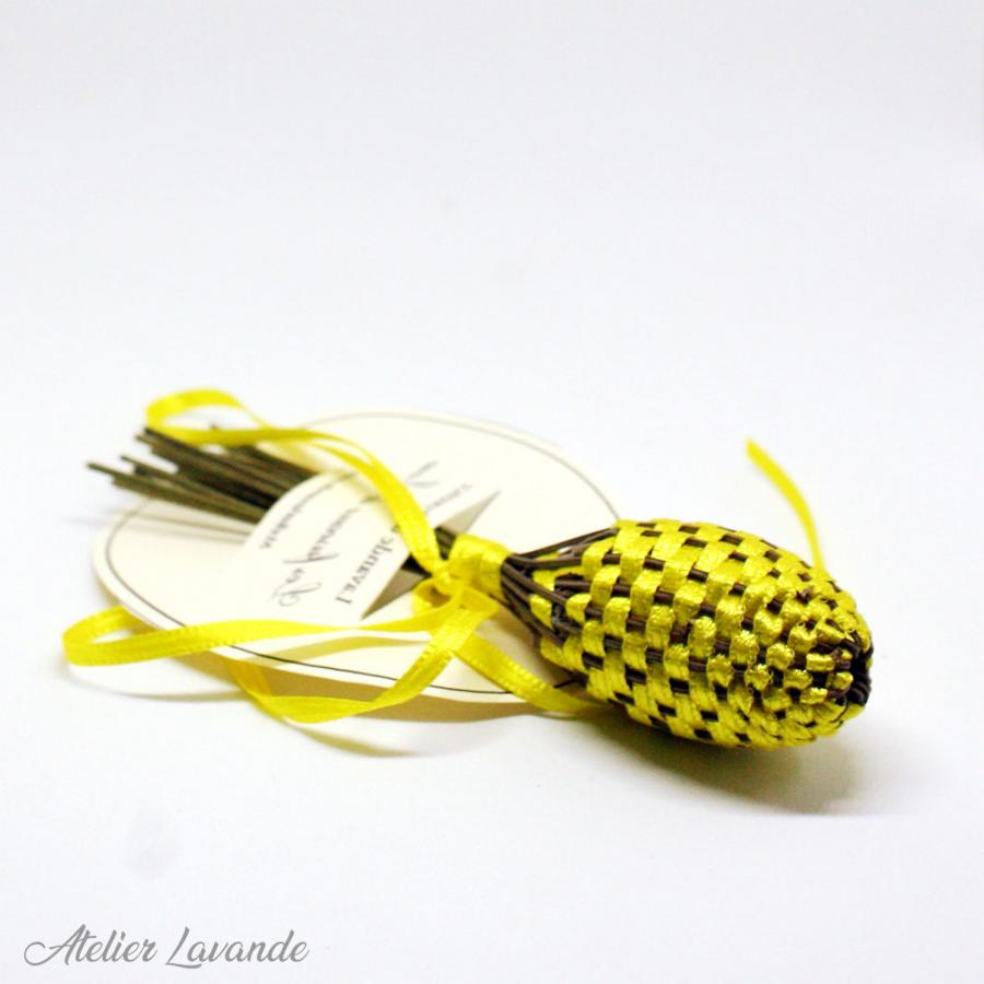Mini fuseau de lavande, ruban satin jaune Mini fuseau de lavande, ruban satin jaune