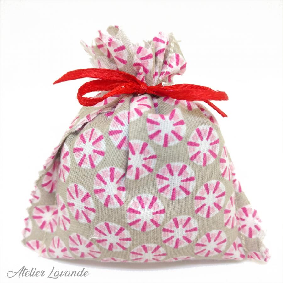 Sachet de lavande déco motif géométrique référence Vega Sachet de lavande déco motif géométrique référence Vega