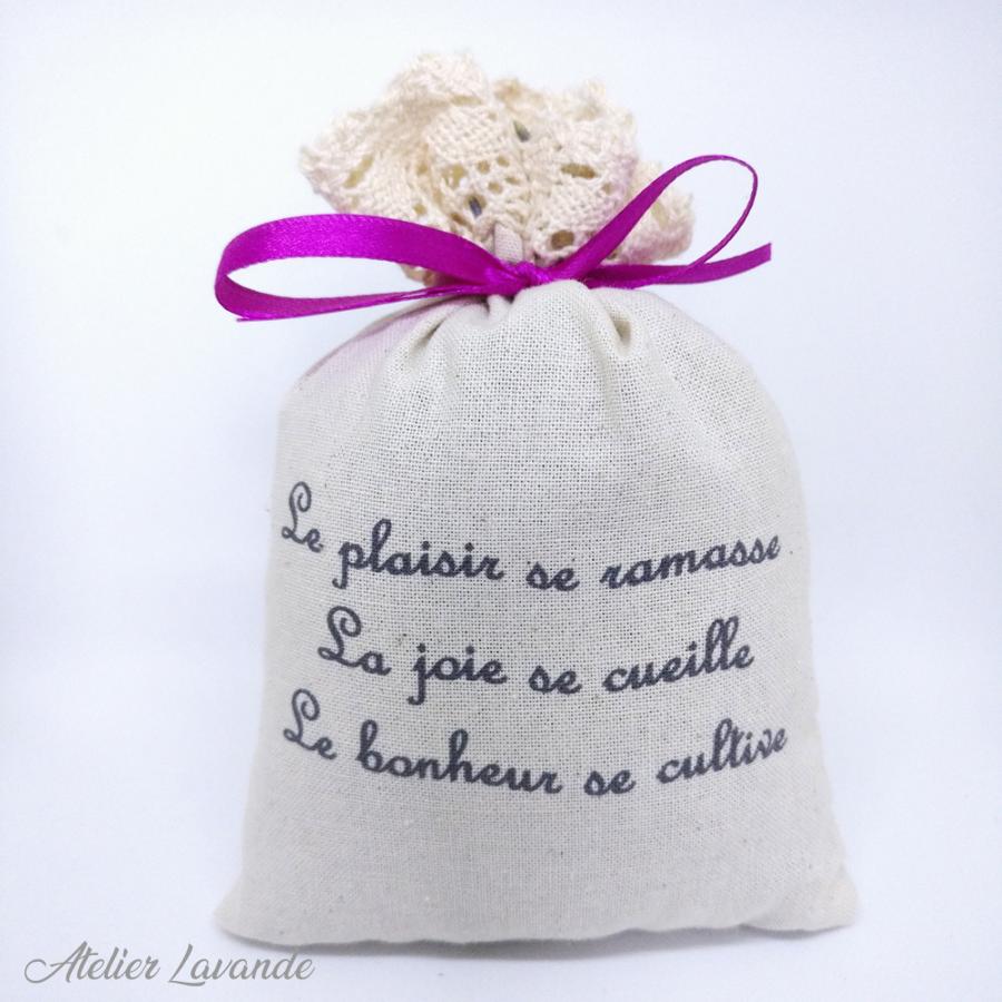 Sachet de lavande avec citation poétique Sachet de lavande avec citation poétique